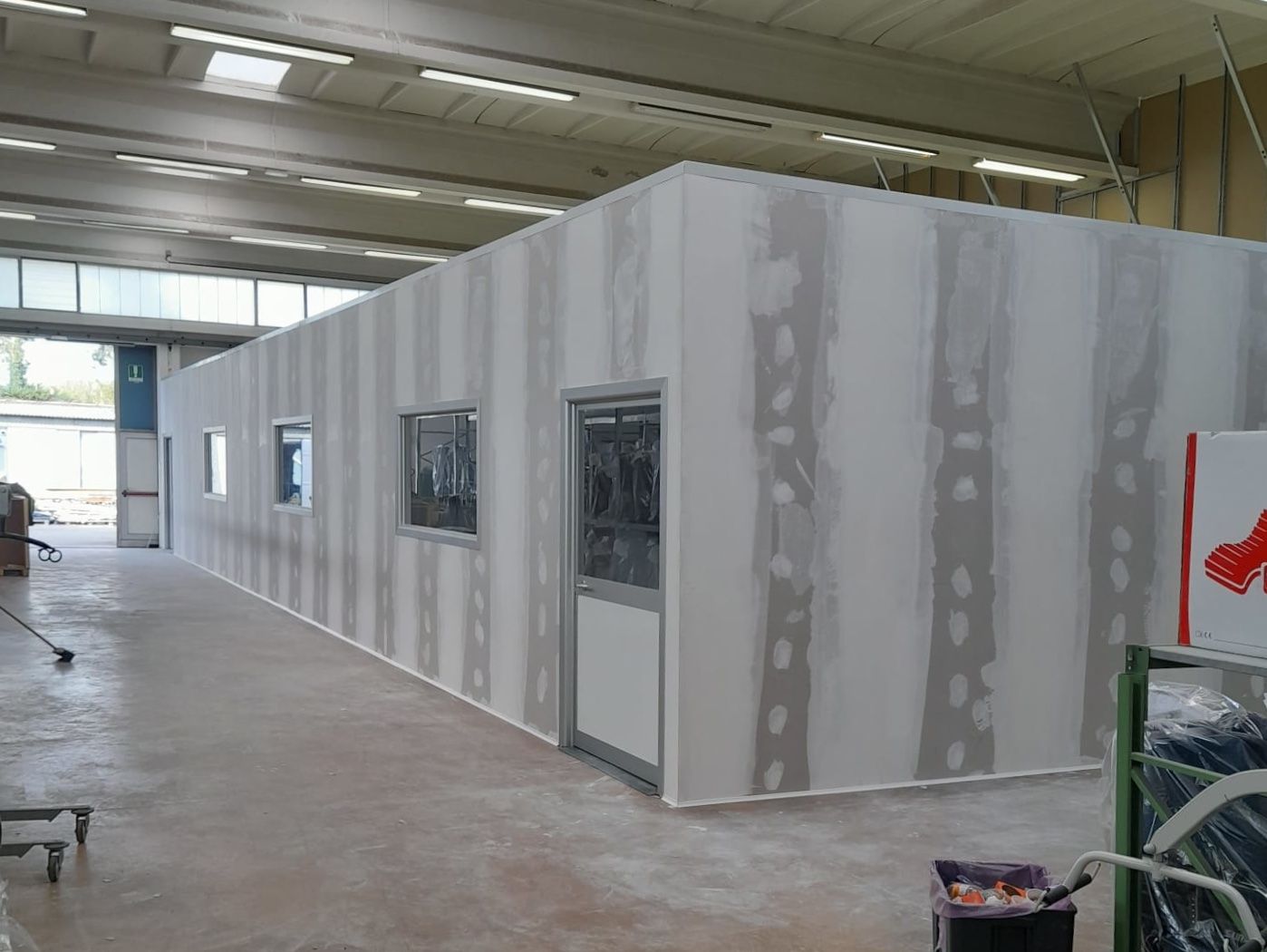 Parete Divisoria per Capannone industriale realizzata in Cartongesso