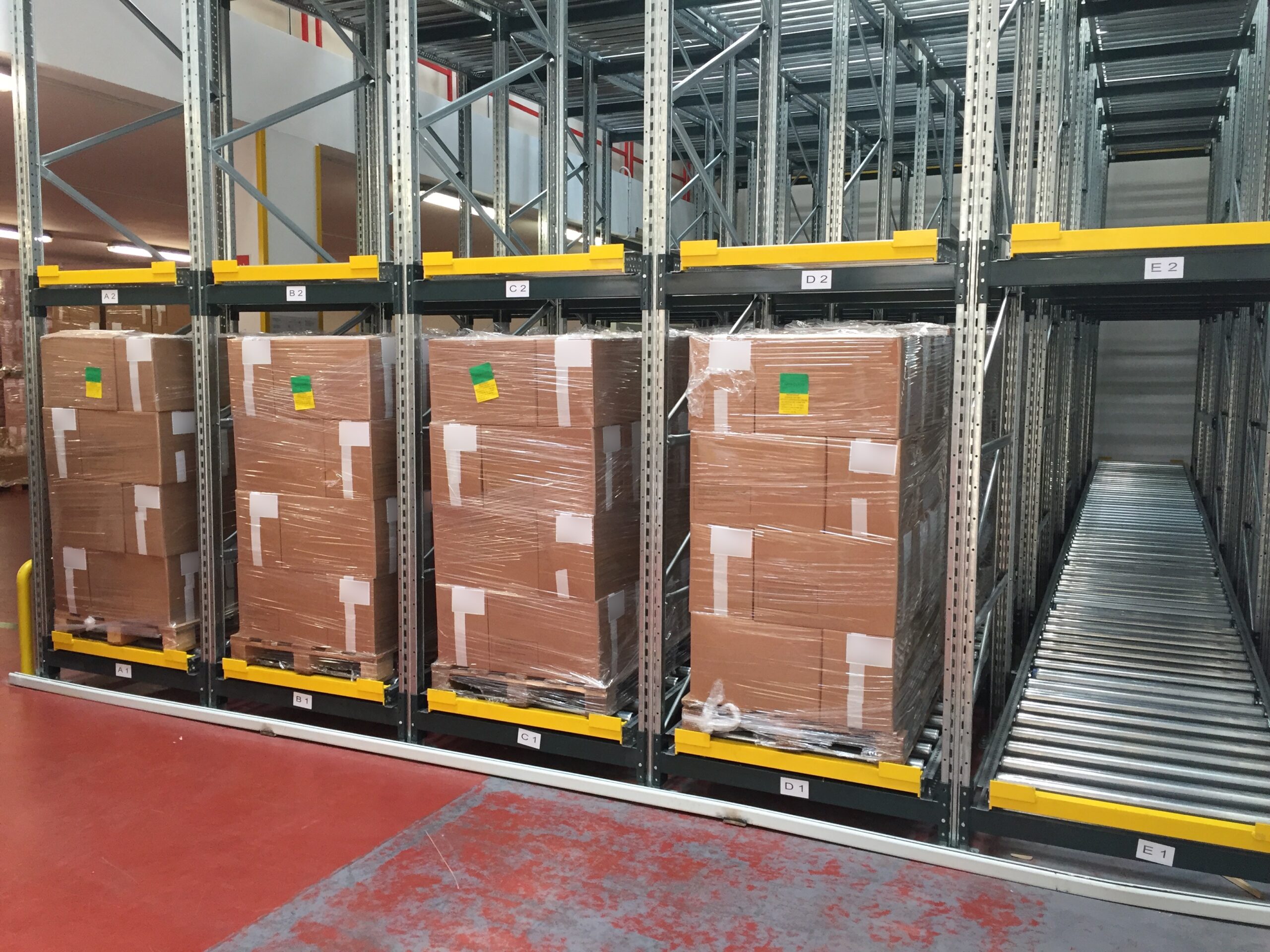 Scaffalatura a Gravità per Settore Logistico Industriale